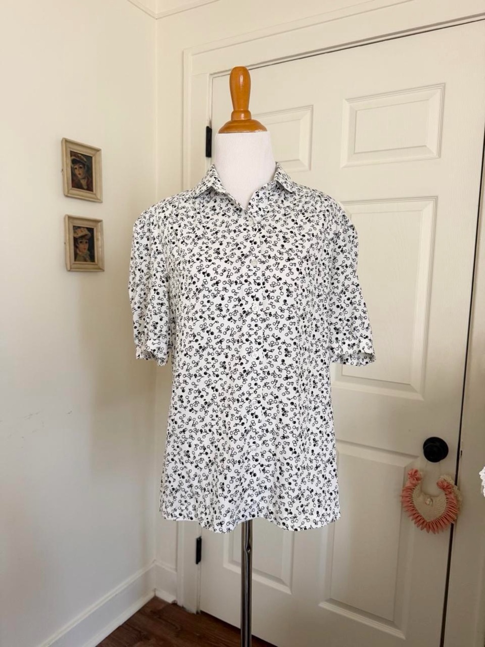 Vintage 1970s Retro Cherry Novelty Button Up Shirt Blouse 🍒